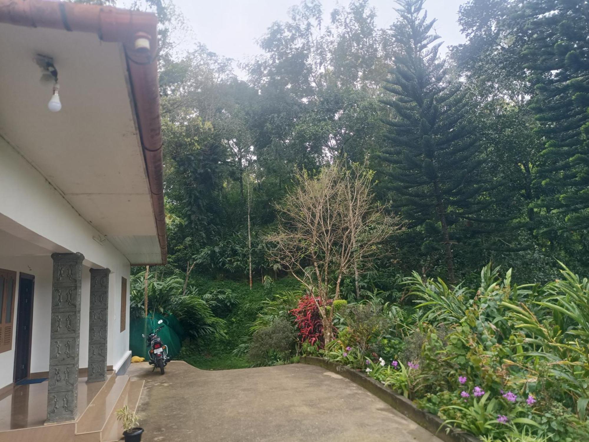 Anivilla Holiday Home Kunjithanny Anachal 외부 사진